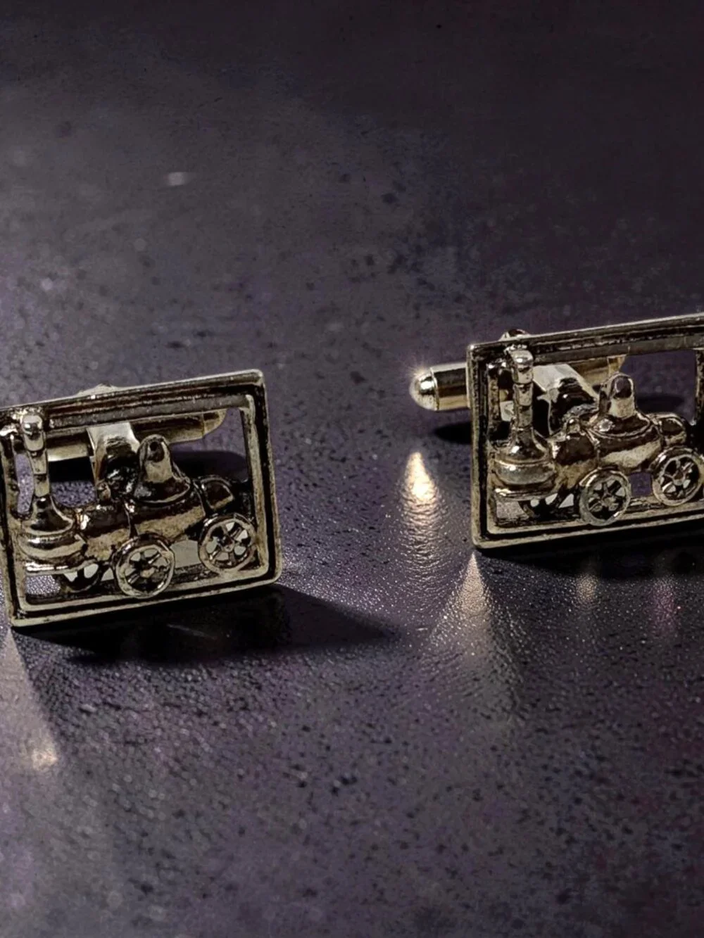vintage mens silver tone steam engine locomotive cuff links.
